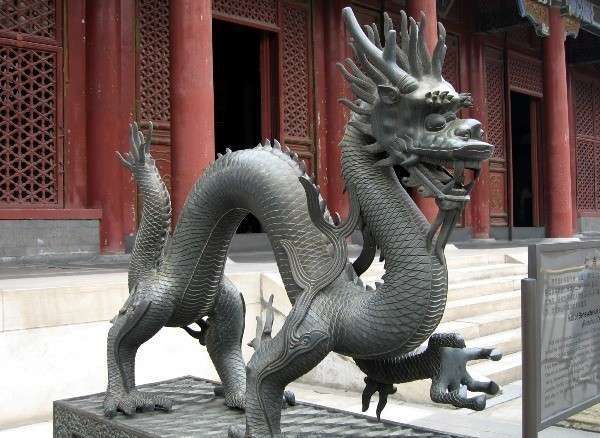Традиционный китайский дракон