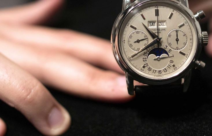 Как создают швейцарские часы?