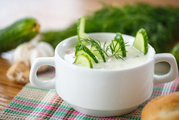 Рецепт огуречного холодного супа с плавленым сыром