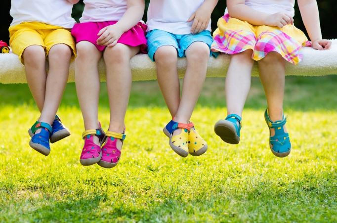 Нужна ли здоровым детям ортопедическая обувь?