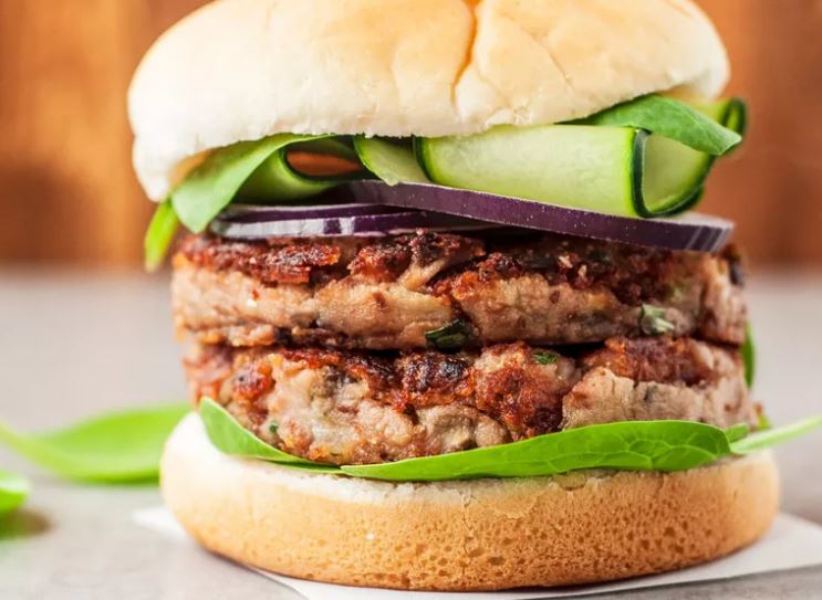 Гамбургер без мяса: рецепт с грибами и овощами