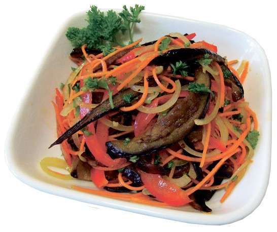 Баклажаны по-корейски с морковью быстрого приготовления
