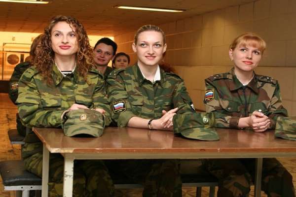 женщины служащие в армии