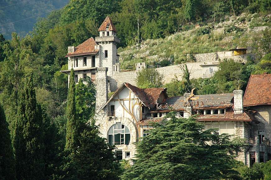 Абхазия: самые необычные места, редко посещаемые туристами