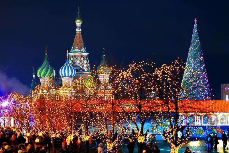 что делать в новогодние каникулы: Зимние каникулы в России