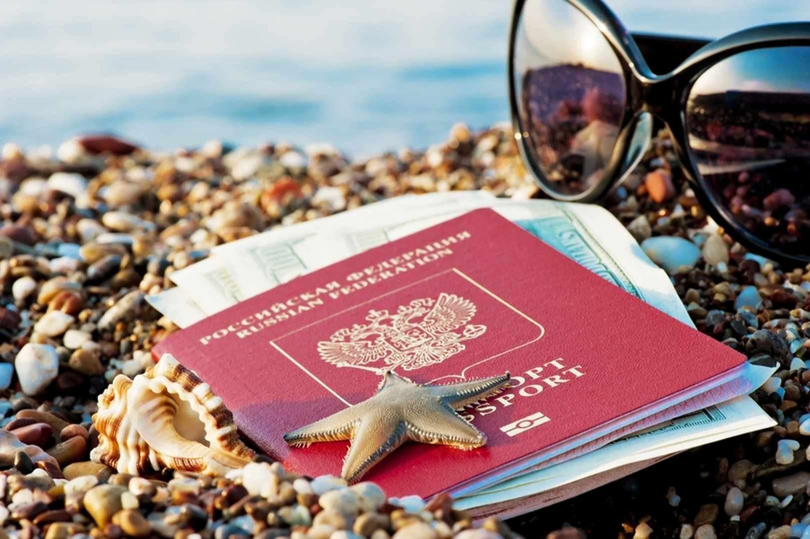 Наилучшие варианты, куда поехать в апреле без визы за границу