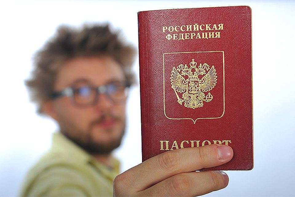 Для чего же нужно скорее заменить паспорт?