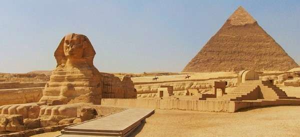 египетская пирамида состоит из блоков
