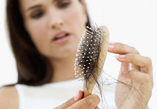 Витамины помогут побороть проблему выпадения волос