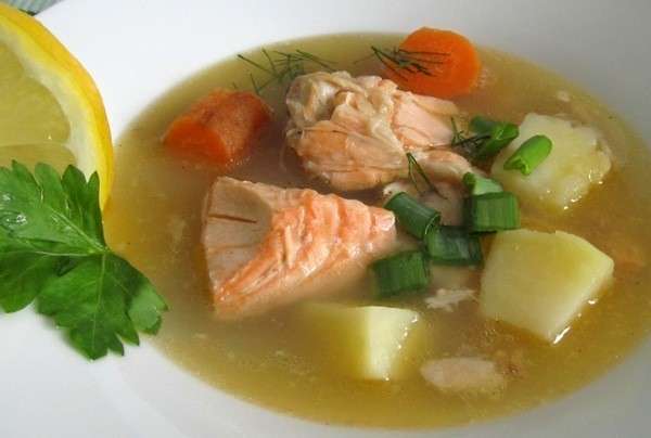 Рыбный суп из семги - ничего лишнего