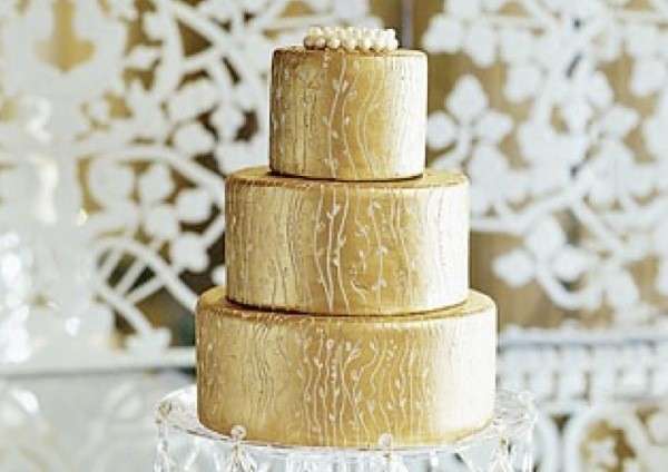 Оригинальный подарок - "золотой" торт на золотую свадьбу