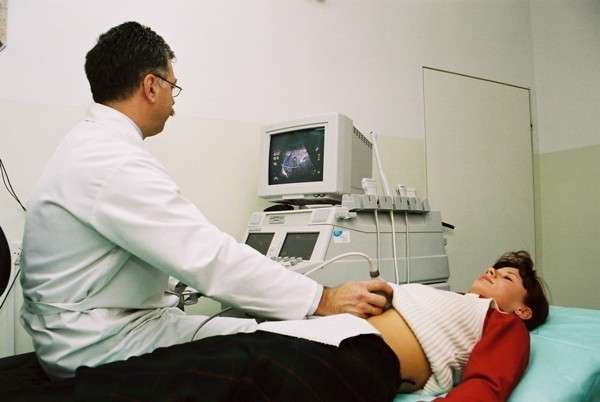 УЗИ позволяет уже на ранних сроках беременности выявить пороки развития