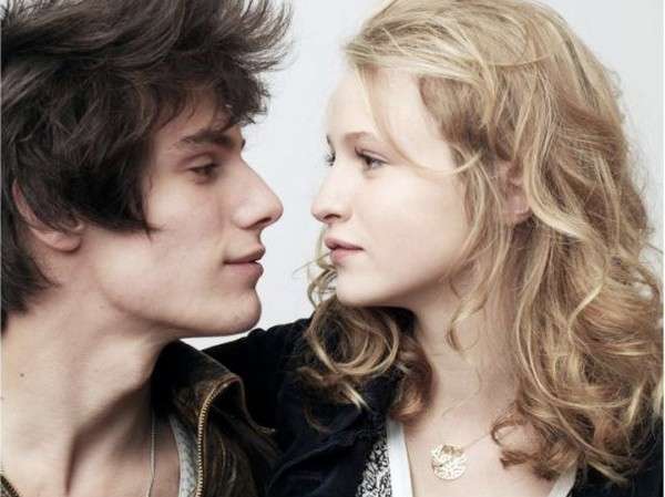 Как разобраться в сложных взаимоотношениях подростков. Фото с сайта http://kamilatis.beon.ru/