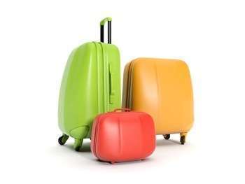 Как выбрать чемодан, какие должны быть колесики, замки и ручки?