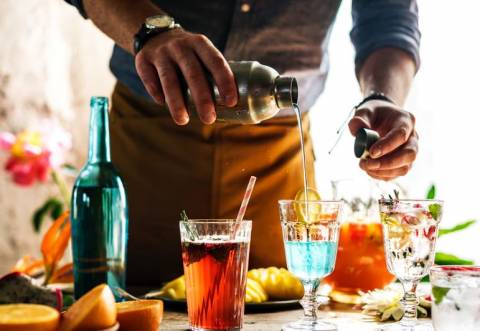 Сам себе бармен: четыре крутых рецепта коктейлей для этой осени