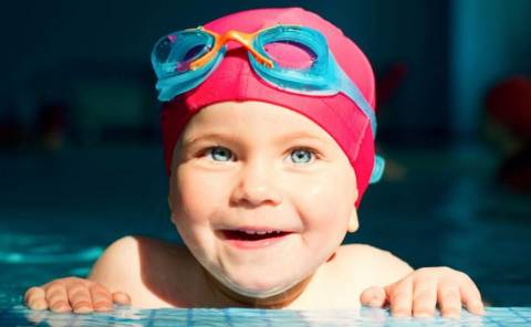 Как научить ребенка плавать в 3 года?