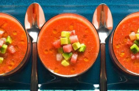 Холодный суп гаспачо: традиционные рецепты