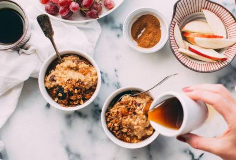Чем нужно питаться на завтрак: мнение диетологов