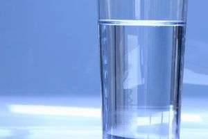 Сколько нужно пить воды в день человеку