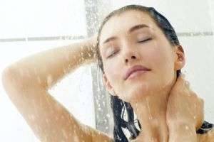 Как правильно принимать контрастный душ: о пользе закаливания