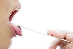 Как убрать слизь в горле: народные методы лечения и причины неприятного симптома