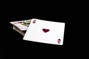 Как гадать на картах на любовь? Два простейших расклада для игральных карт