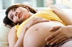 Чем опасен герпес у беременной?