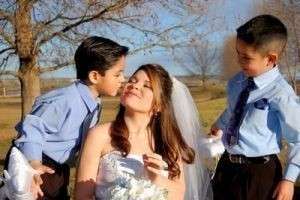 Готовимся к свадьбе: как оригинально поздравить молодоженов 