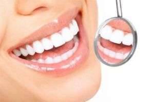 Отбеливание зубов активированным углем