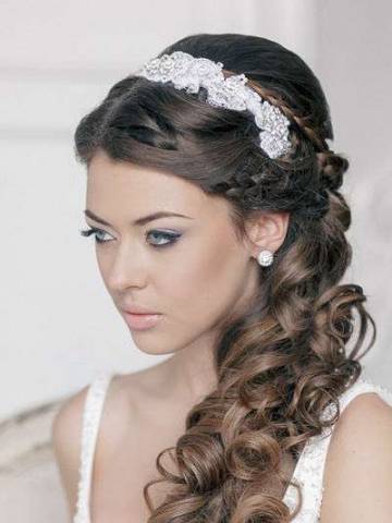 Прическа невесты на средние волосы