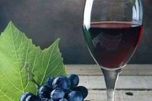 Как приготовить виноградное вино?