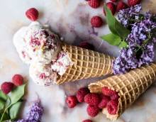 Как сделать малиновое мороженое: простые и быстрые рецепты для лета