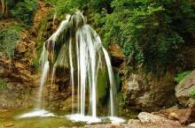 Водопад Джур-Джур: идеальное место для уединения с природой