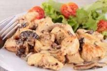 Курица в грибном соусе: вкусное блюдо к праздничному столу