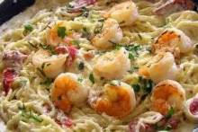 Спагетти с креветками в сливочном соусе: восхитительный рецепт, который не оставит равнодушными ни ваших гостей, ни вашу семью