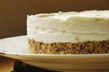 Крем для бисквитного торта: 3 самых вкусных и несложных традиционных рецепта